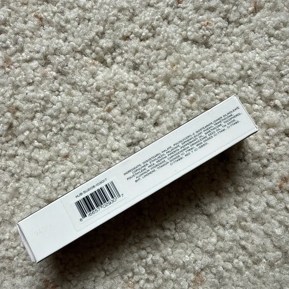 NWT! Marc Jacobs Enamored Hydrating Lip Gloss Stick – One Mauve Time (556) - Picture 2 of 6